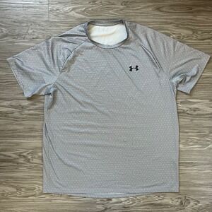 Under Armour Men XL HeatGear Grey Geometric Triangle Short Sleeve Training Shirt
